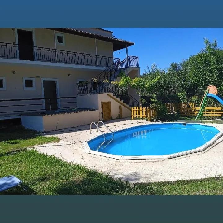 Georgina Family Apartments Meszongí Kültér fotó